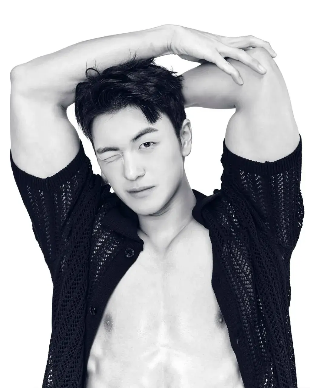 หนุ่มเกาหลีงานดี มีวาร์ป ( IG : kkyuwoo0 )