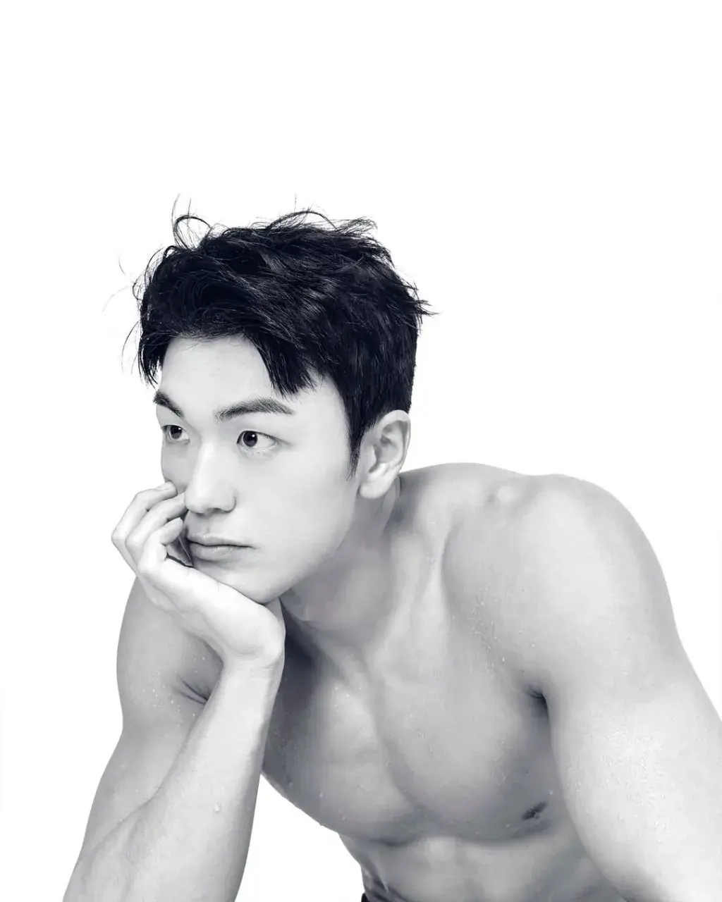 หนุ่มเกาหลีงานดี มีวาร์ป ( IG : kkyuwoo0 )