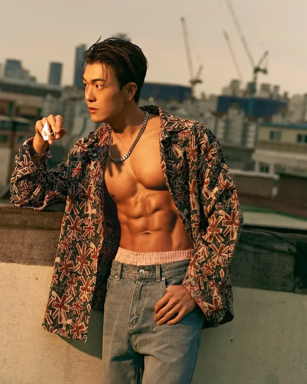 หนุ่มเกาหลีงานดี มีวาร์ป ( IG : kkyuwoo0 )