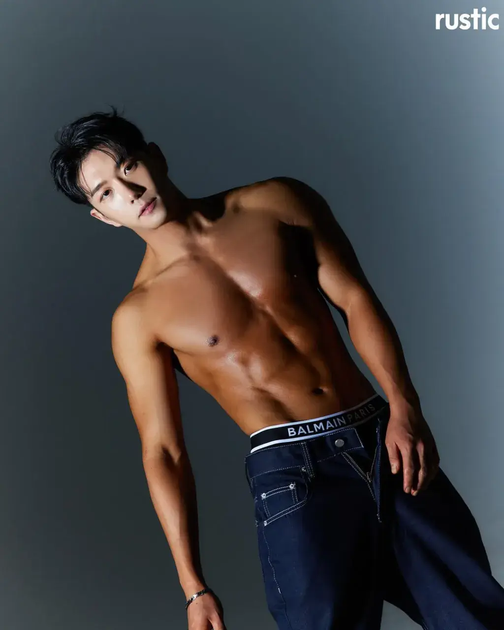 หนุ่มเกาหลีงานดี มีวาร์ป ( IG : yundooydy )