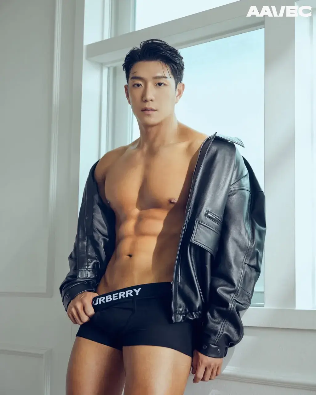 หนุ่มเกาหลีงานดี มีวาร์ป ( IG : yundooydy )