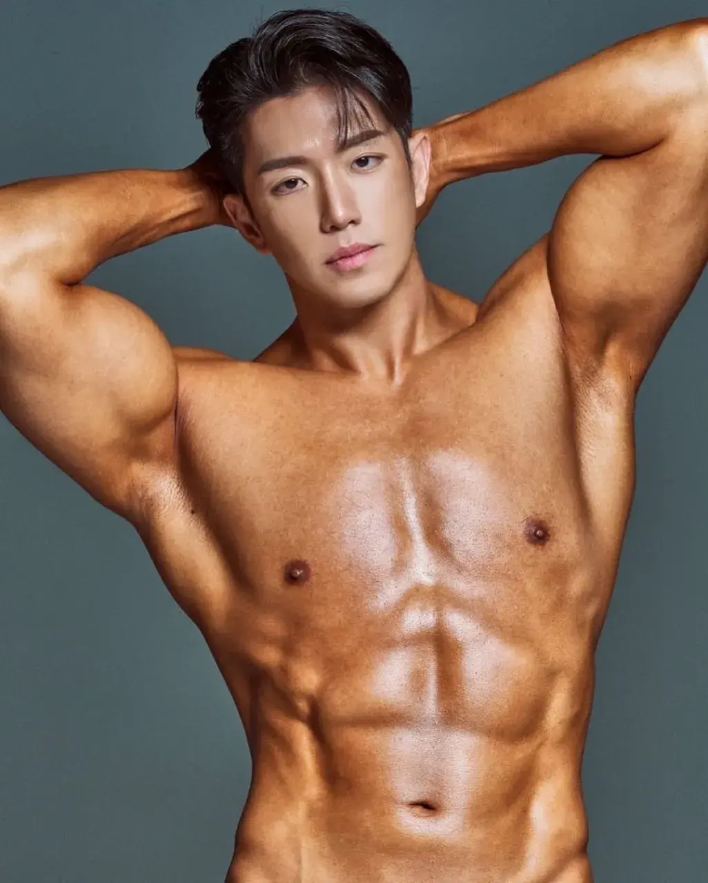 หนุ่มเกาหลีงานดี มีวาร์ป ( IG : yundooydy )