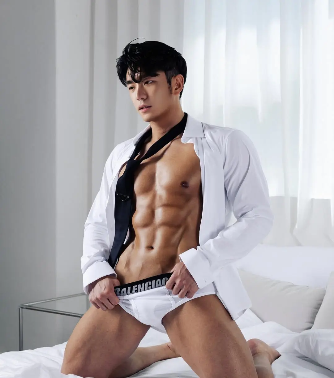 หนุ่มเกาหลีงานดี มีวาร์ป ( IG : yundooydy )