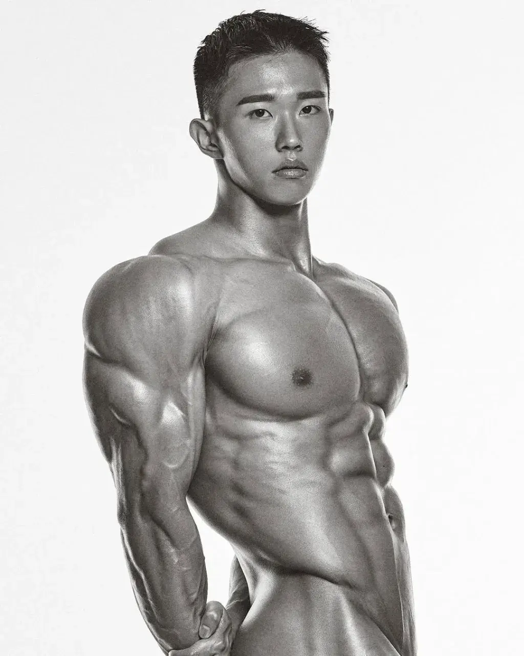 หนุ่มเกาหลีงานดี มีวาร์ป ( IG : jjuntime )