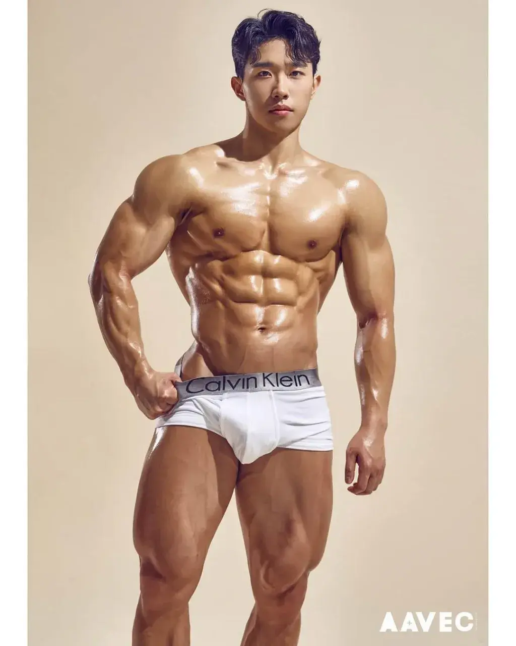 หนุ่มเกาหลีงานดี มีวาร์ป ( IG : jjuntime )