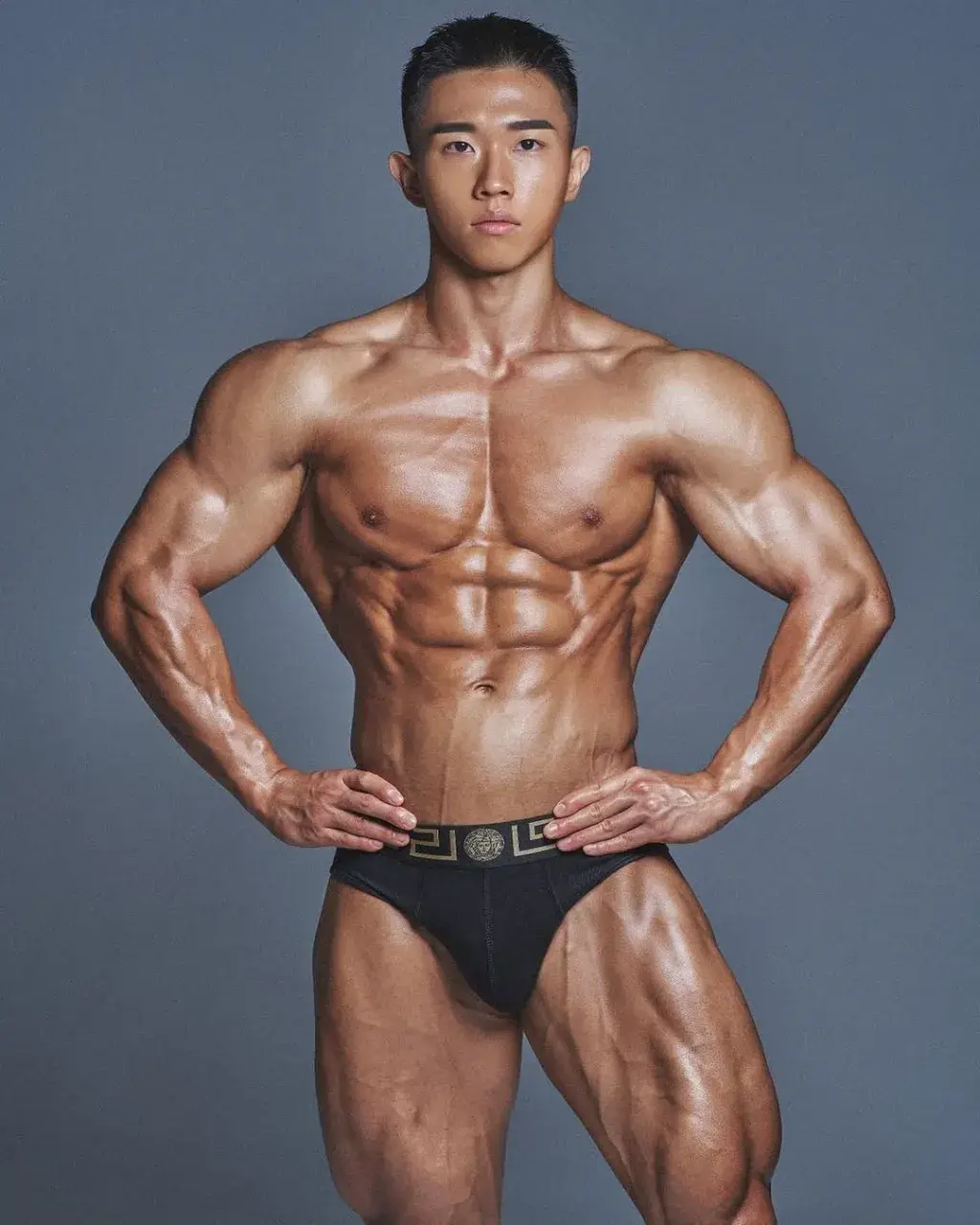 หนุ่มเกาหลีงานดี มีวาร์ป ( IG : jjuntime )