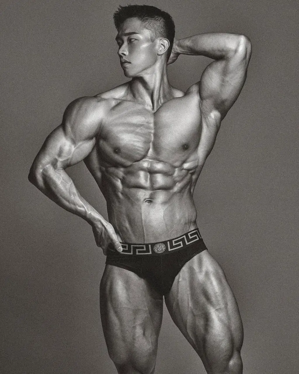 หนุ่มเกาหลีงานดี มีวาร์ป ( IG : jjuntime )