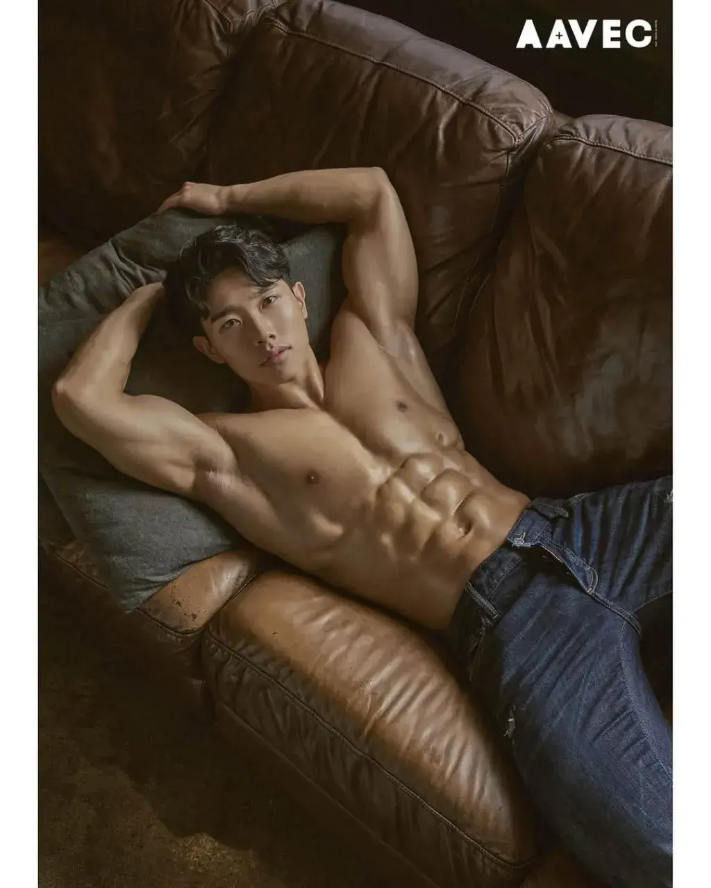 หนุ่มเกาหลีงานดี มีวาร์ป ( IG : jjuntime )