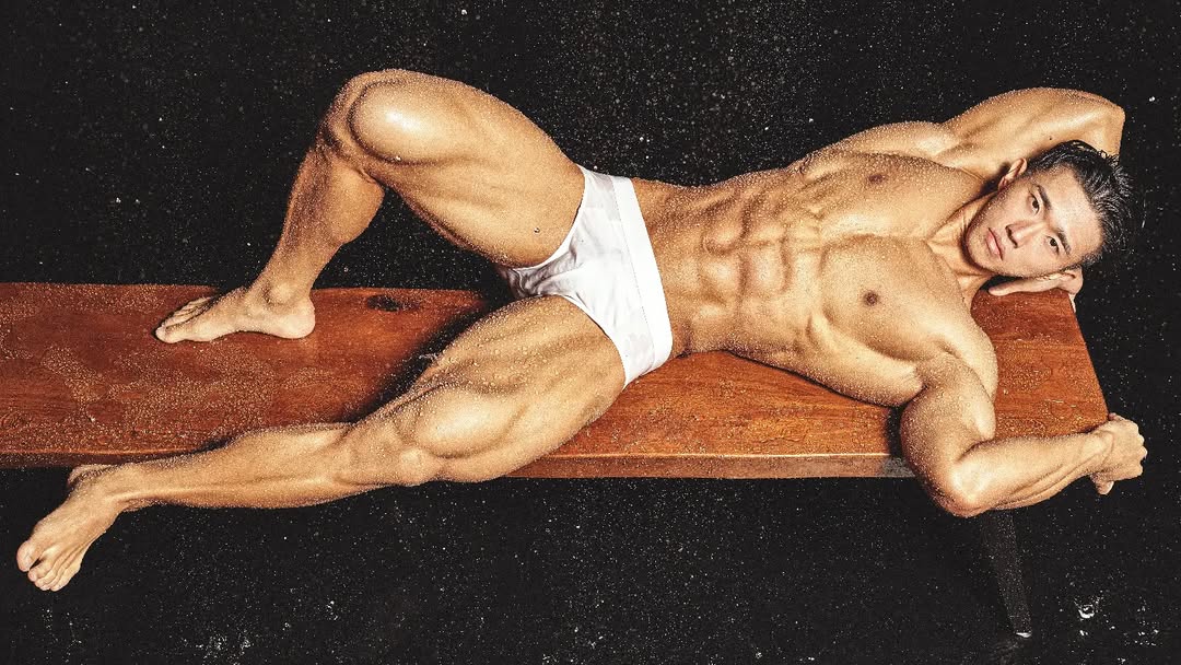 หนุ่มเกาหลีงานดี มีวาร์ป ( IG : jjuntime )