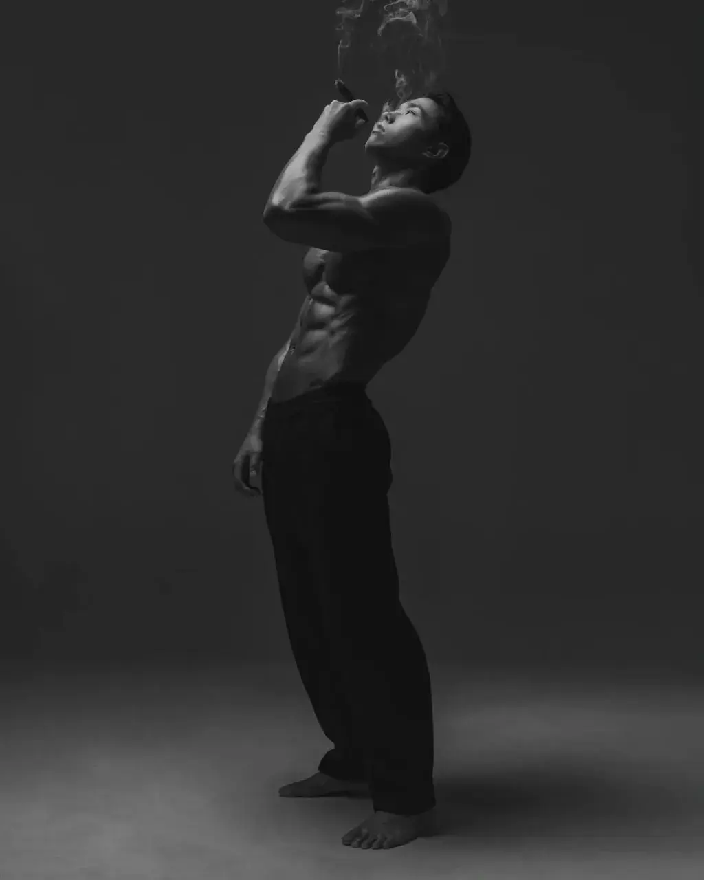 หนุ่มเกาหลีงานดี มีวาร์ป ( IG : jjuntime )