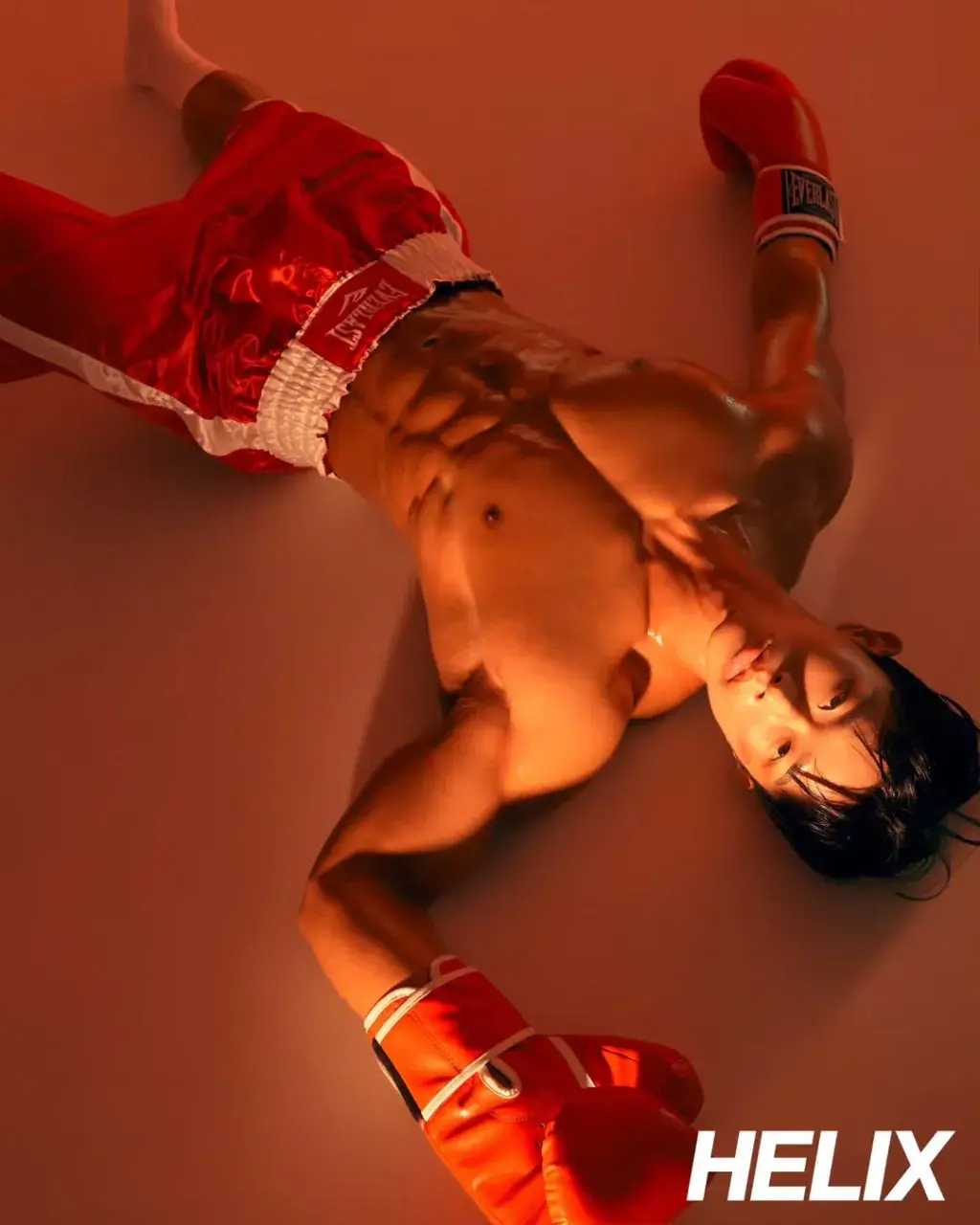 หนุ่มเกาหลีงานดี มีวาร์ป ( IG : jjuntime )