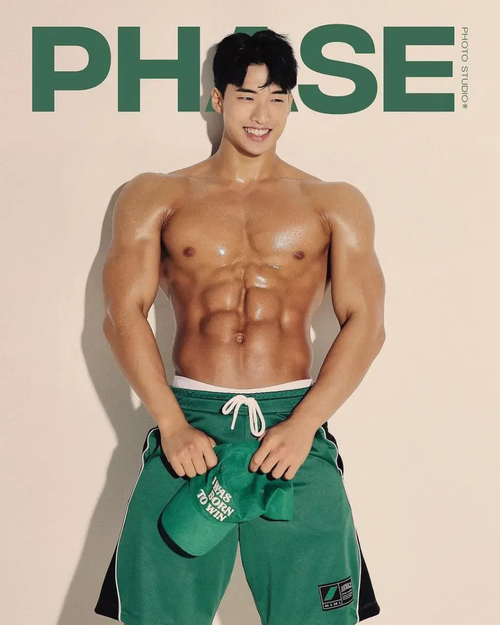 หนุ่มเกาหลีงานดี มีวาร์ป ( IG : b_ukk )