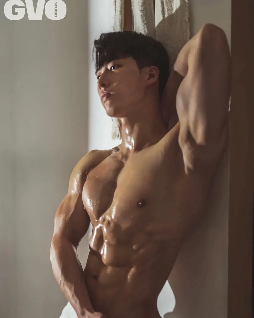 หนุ่มเกาหลีงานดี มีวาร์ป ( IG : b_ukk )