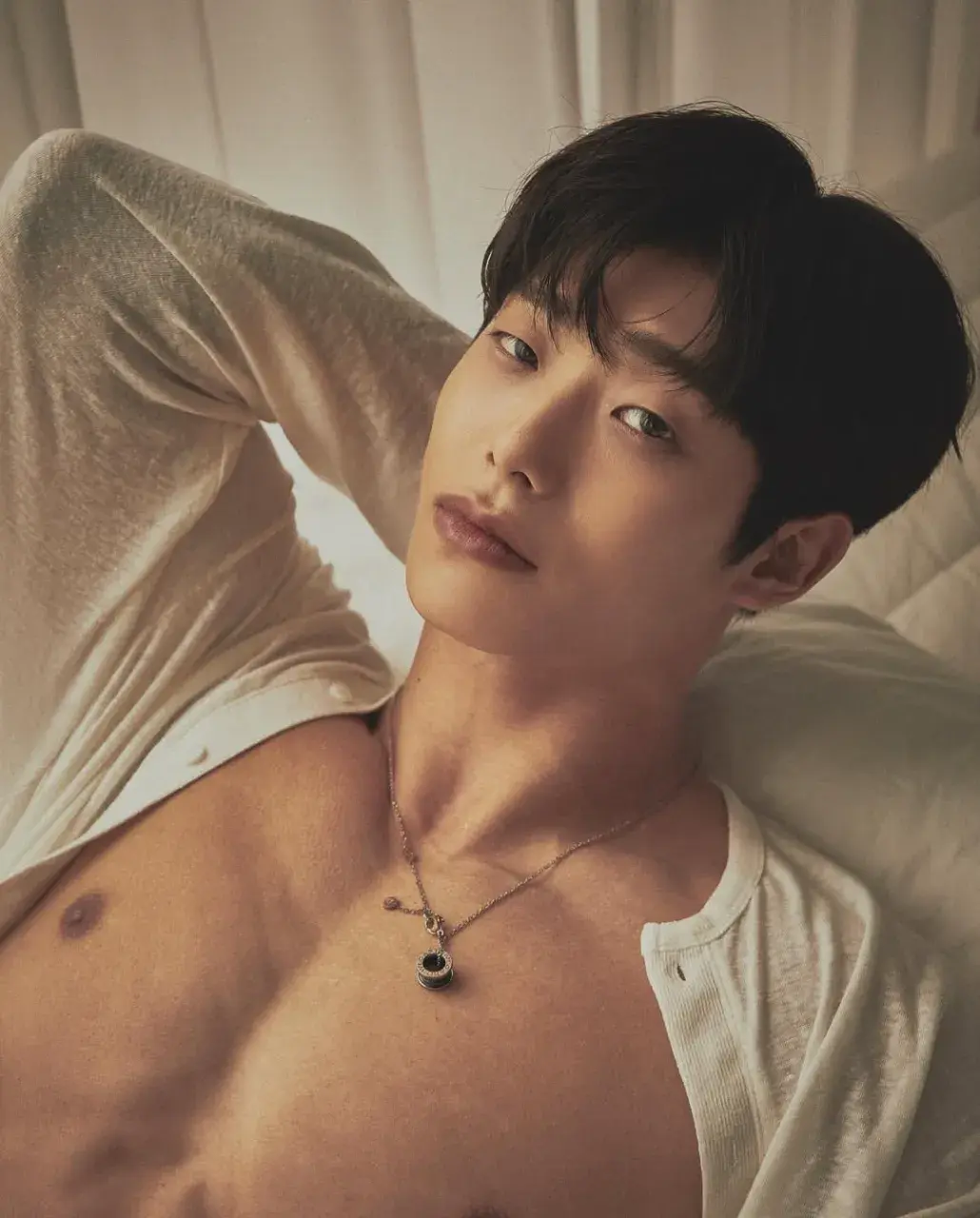 หนุ่มเกาหลีงานดี มีวาร์ป ( IG : choehyeokgeun )