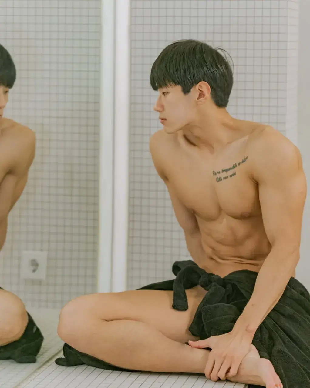 หนุ่มเกาหลีงานดี มีวาร์ป ( IG : qkrgktkxks )