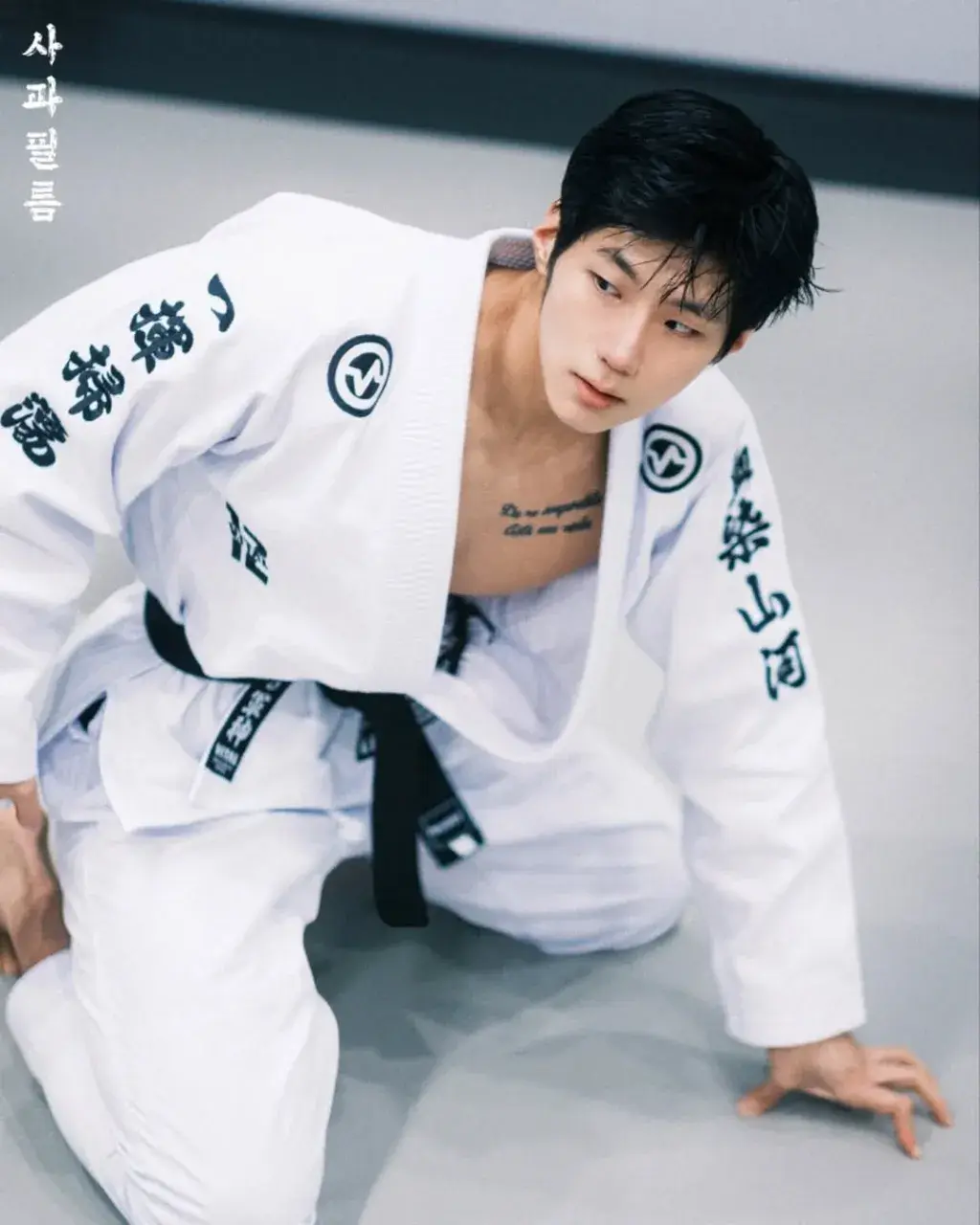 หนุ่มเกาหลีงานดี มีวาร์ป ( IG : qkrgktkxks )