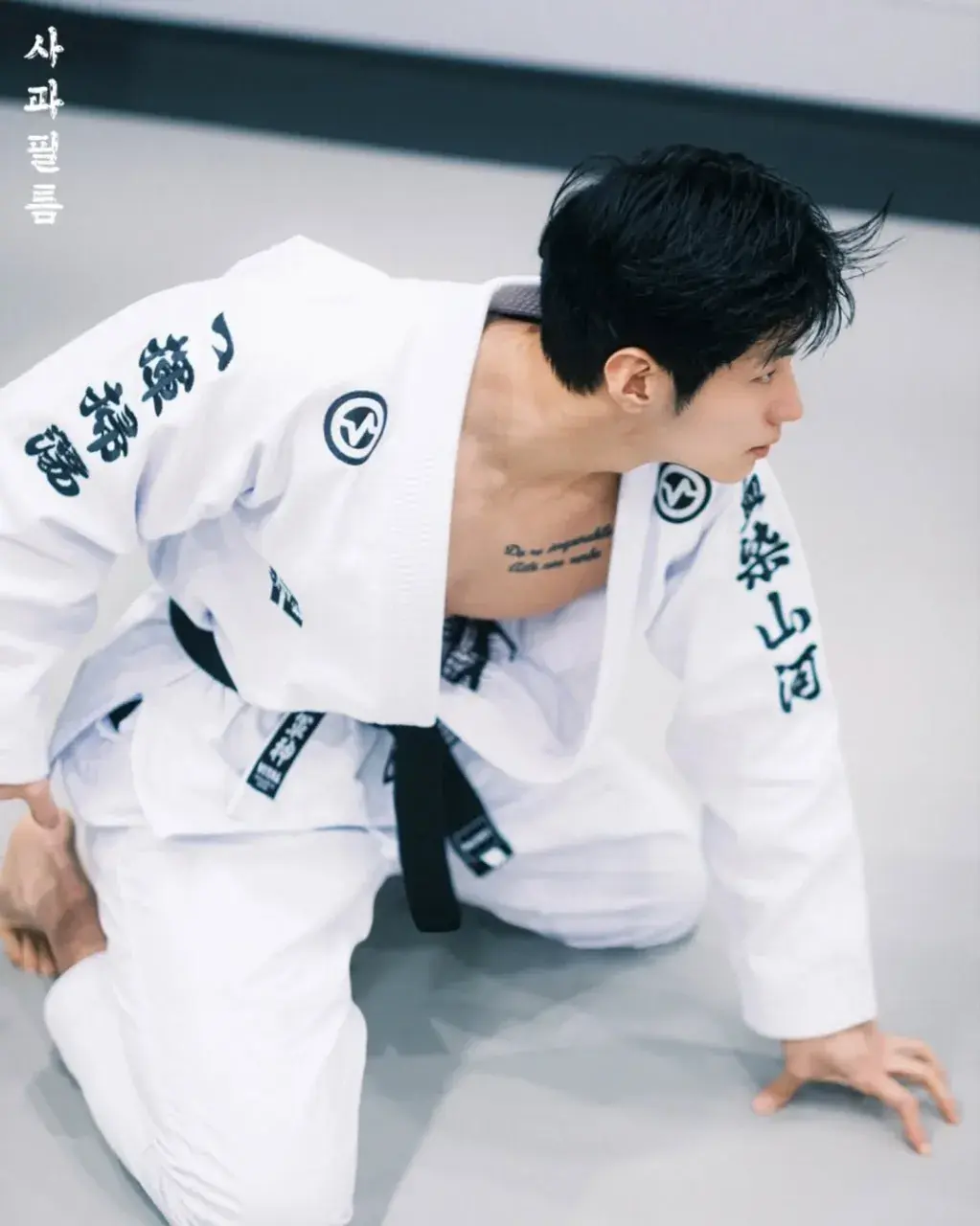 หนุ่มเกาหลีงานดี มีวาร์ป ( IG : qkrgktkxks )