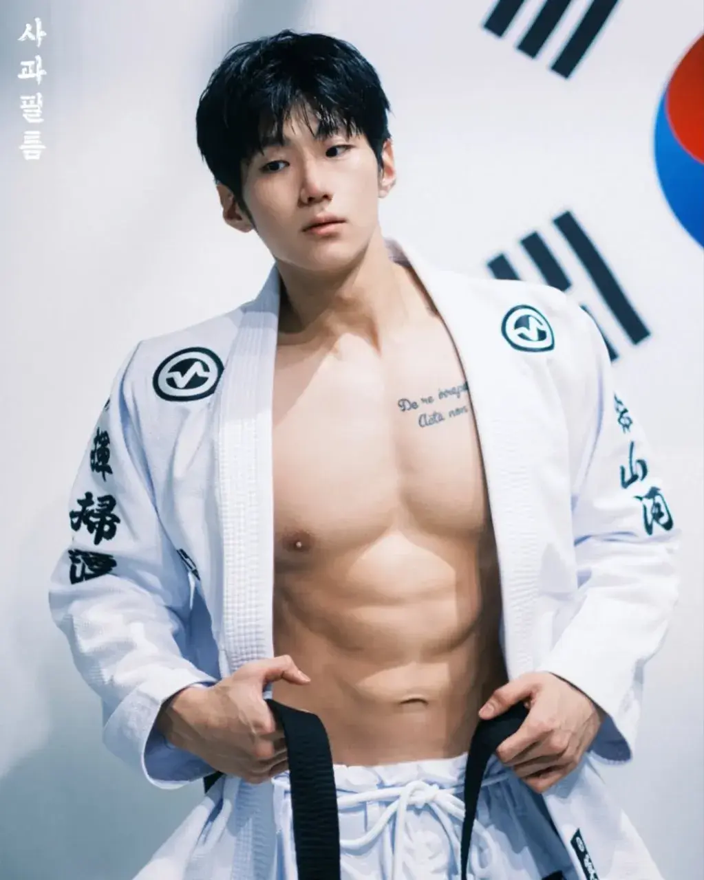 หนุ่มเกาหลีงานดี มีวาร์ป ( IG : qkrgktkxks )