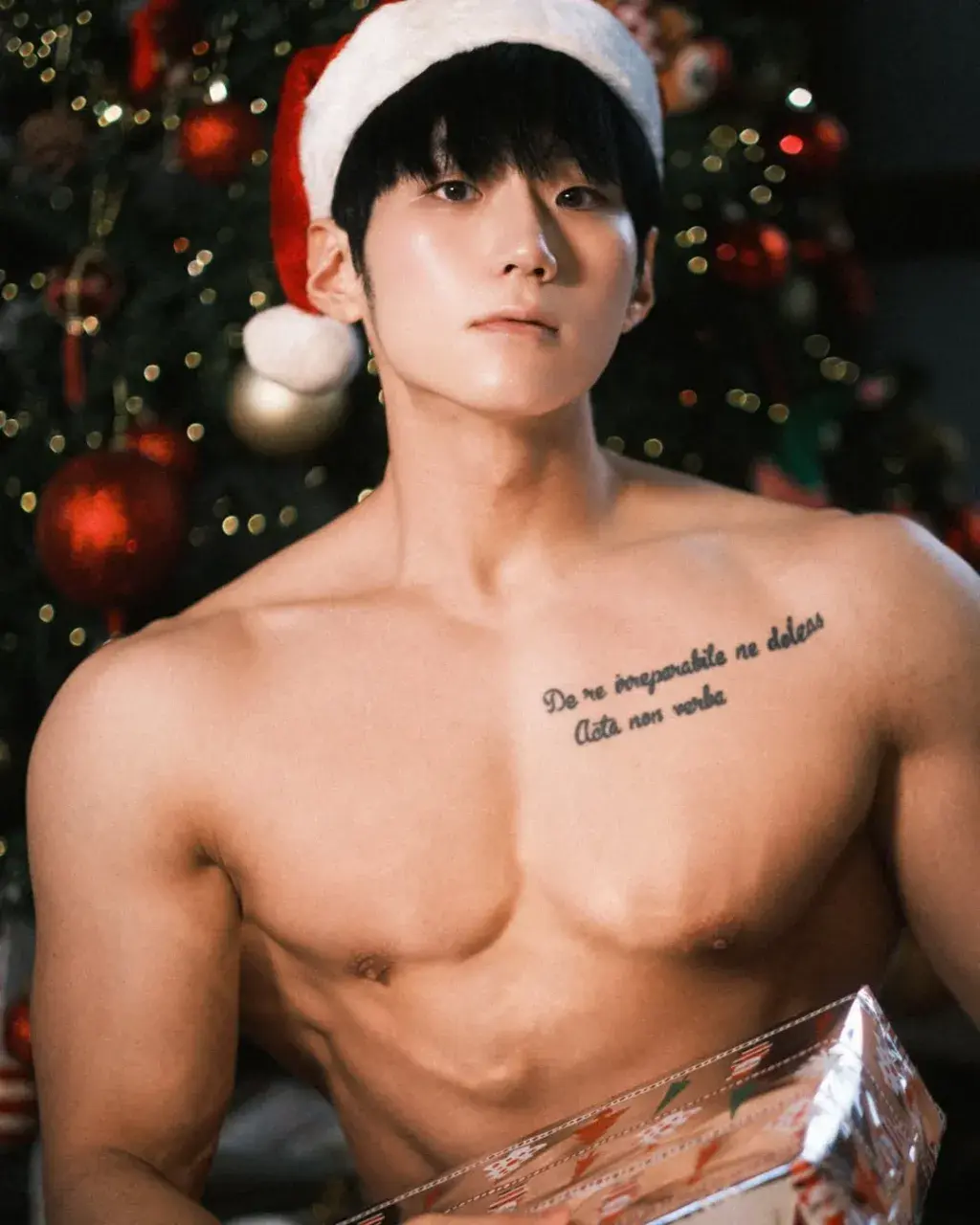 หนุ่มเกาหลีงานดี มีวาร์ป ( IG : qkrgktkxks )