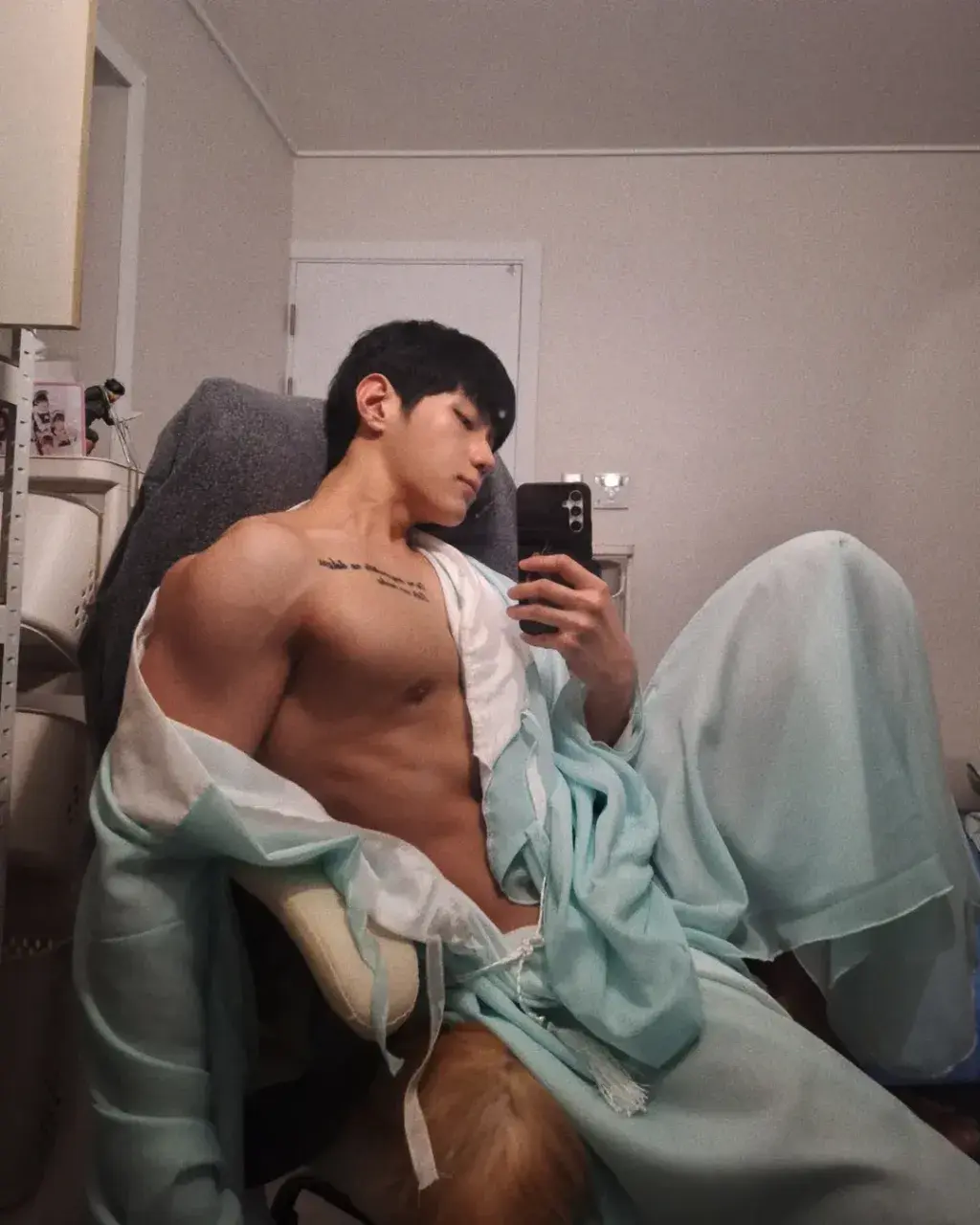 หนุ่มเกาหลีงานดี มีวาร์ป ( IG : qkrgktkxks )