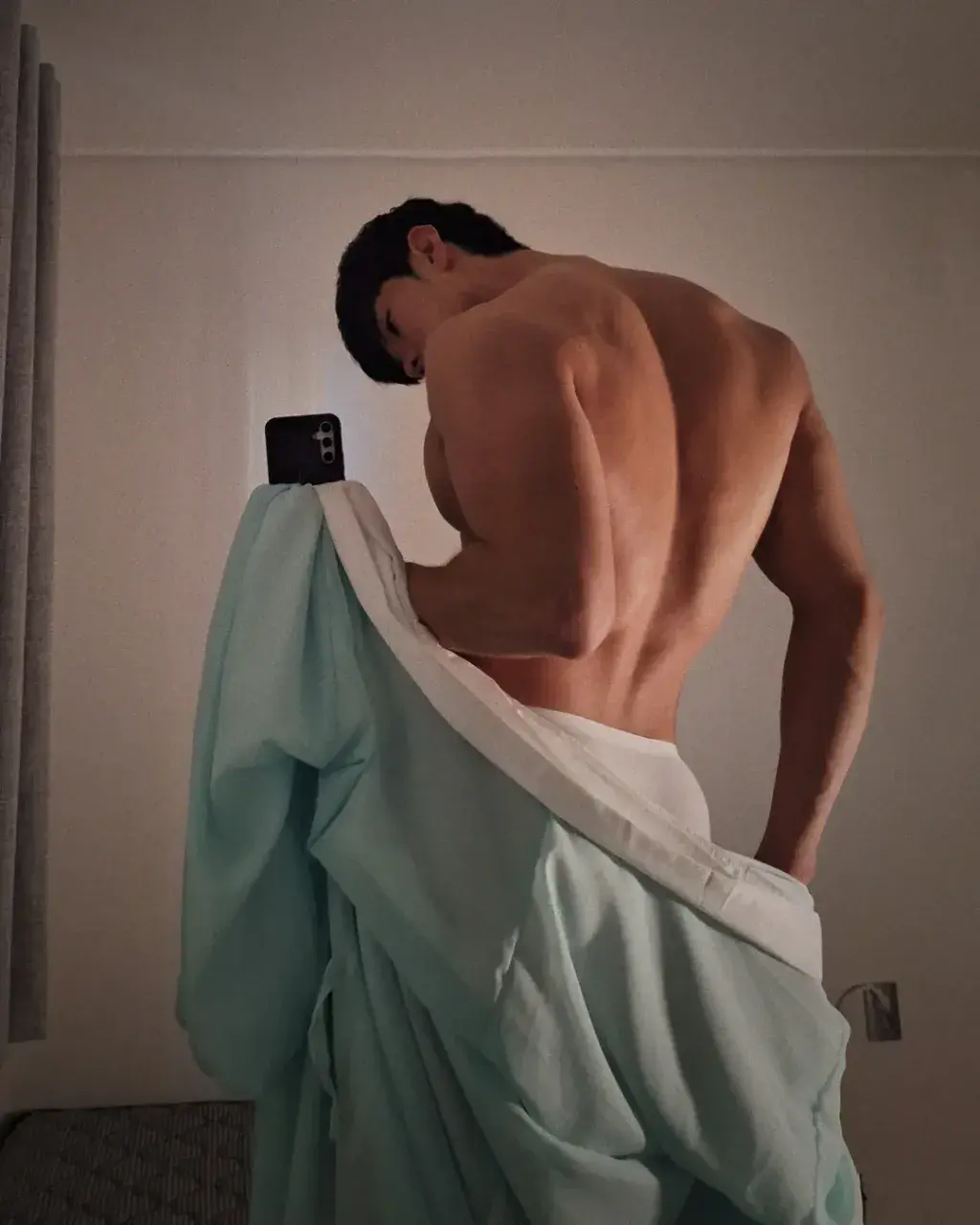 หนุ่มเกาหลีงานดี มีวาร์ป ( IG : qkrgktkxks )