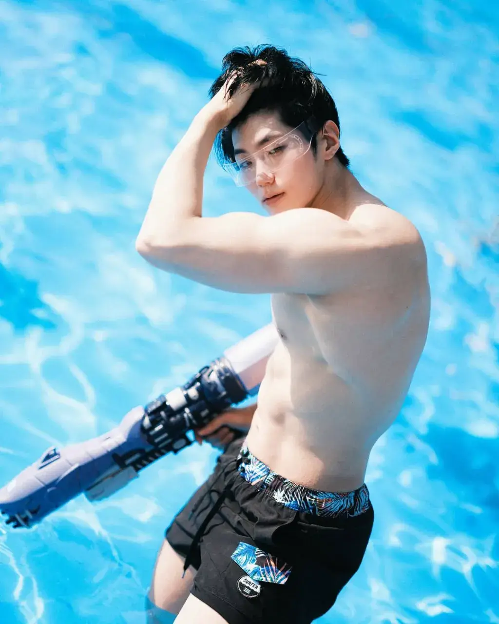 หนุ่มเกาหลีงานดี มีวาร์ป ( IG : qkrgktkxks )