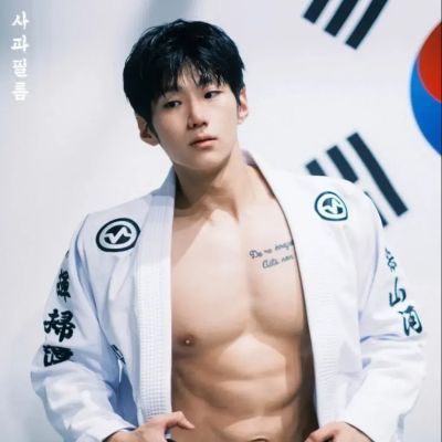 หนุ่มเกาหลีงานดี มีวาร์ป ( IG : qkrgktkxks )