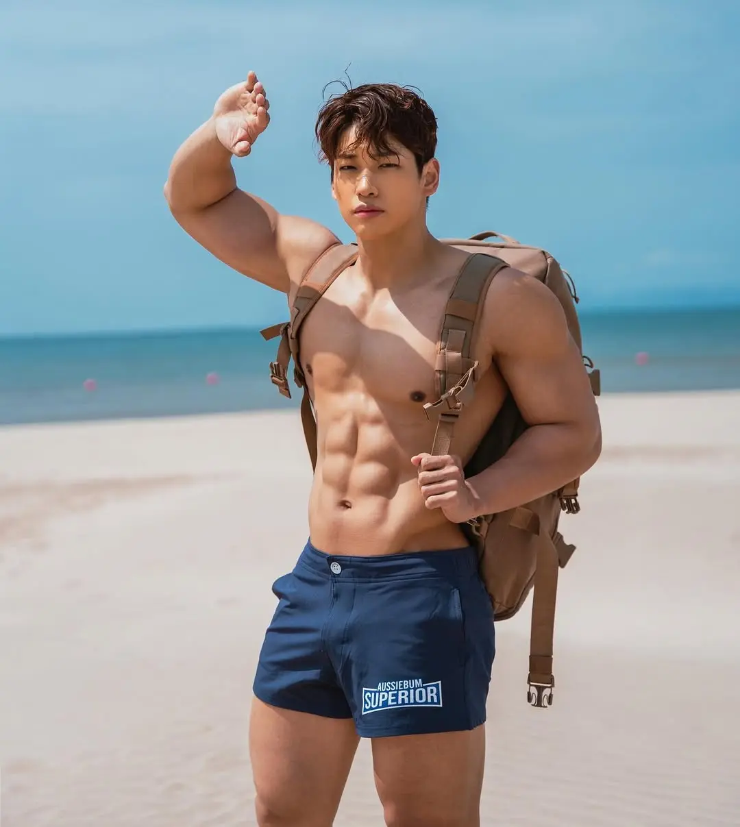 หนุ่มเกาหลีงานดี มีวาร์ป ( IG : 1f_okey )