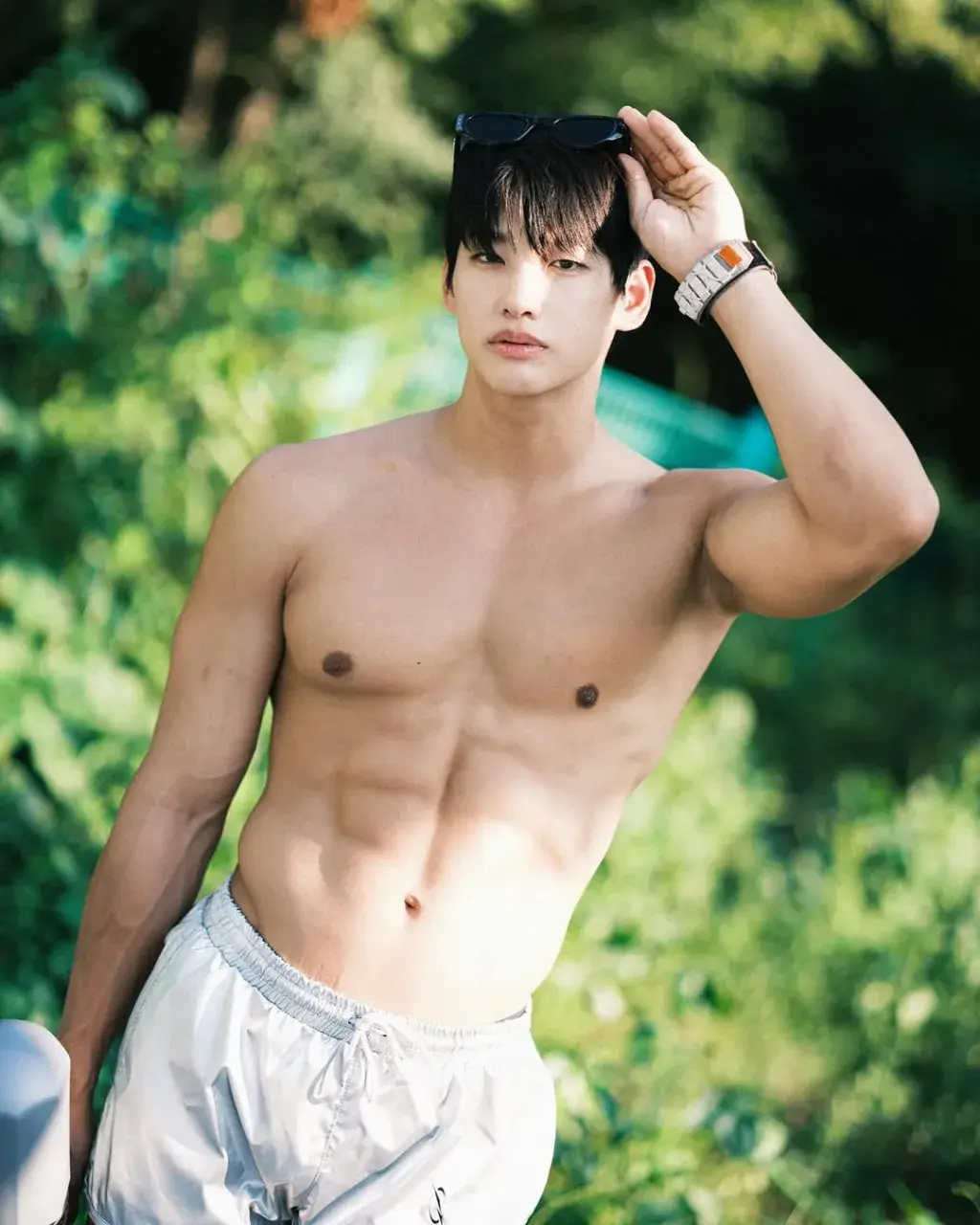 หนุ่มเกาหลีงานดี มีวาร์ป ( IG : 1f_okey )