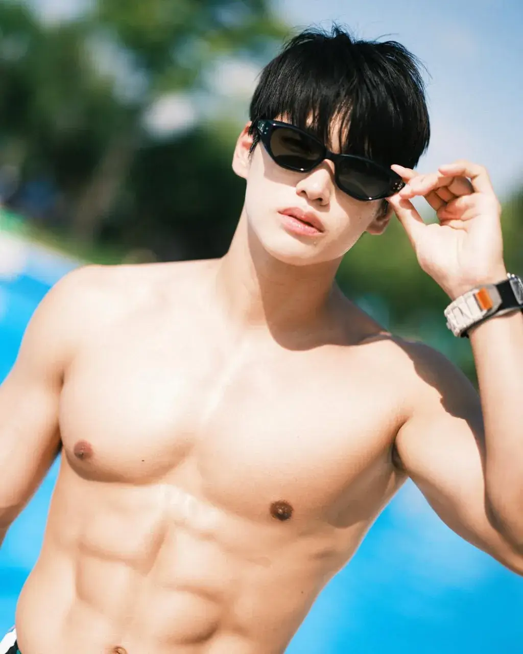 หนุ่มเกาหลีงานดี มีวาร์ป ( IG : 1f_okey )