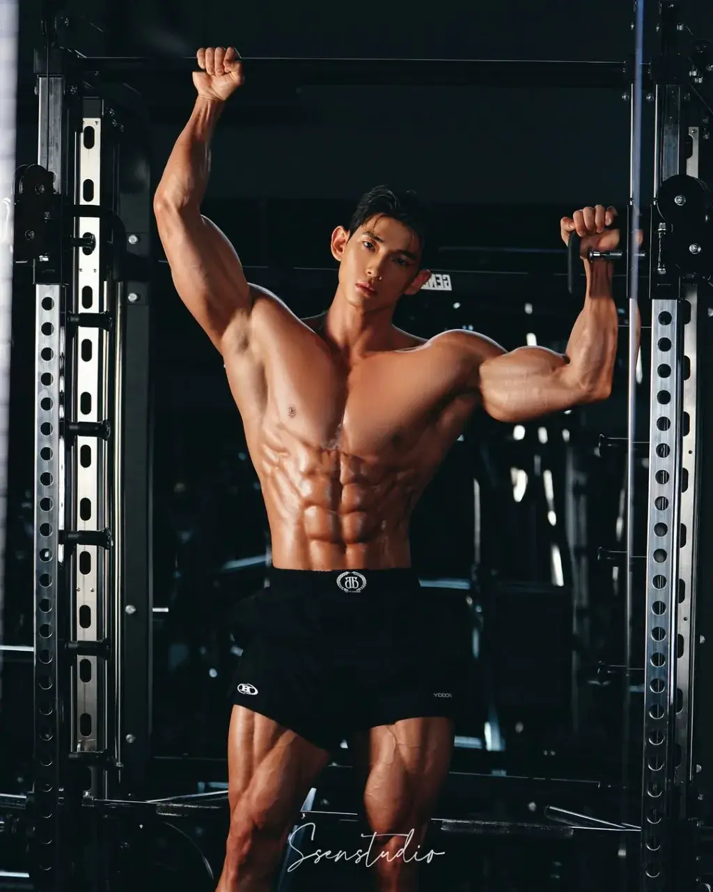 หนุ่มเกาหลีงานดี มีวาร์ป ( IG : superbody__jin )