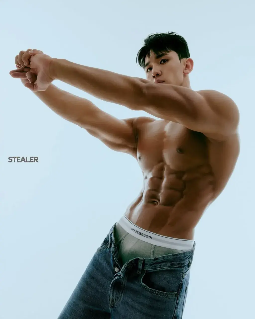 หนุ่มเกาหลีงานดี มีวาร์ป ( IG : classic___sun )