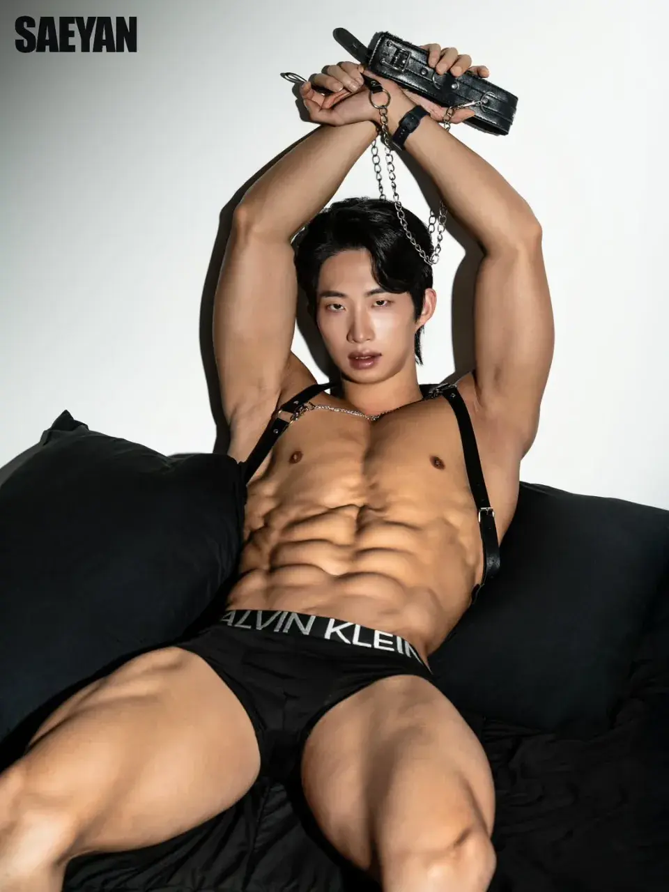 หนุ่มเกาหลีงานดี มีวาร์ป ( IG : ____t_o_p____ )