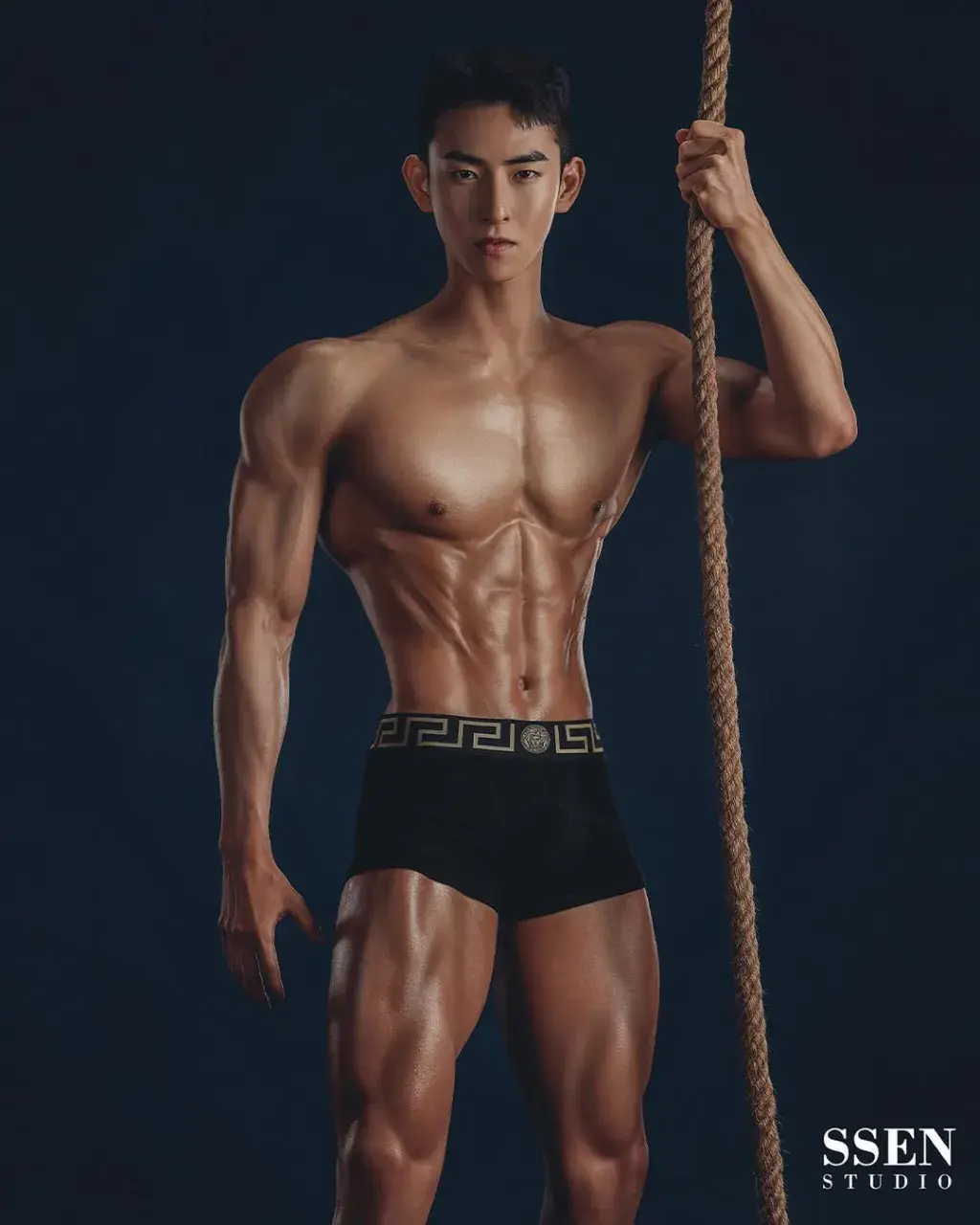 หนุ่มเกาหลีงานดี มีวาร์ป ( IG : jung__won.k )