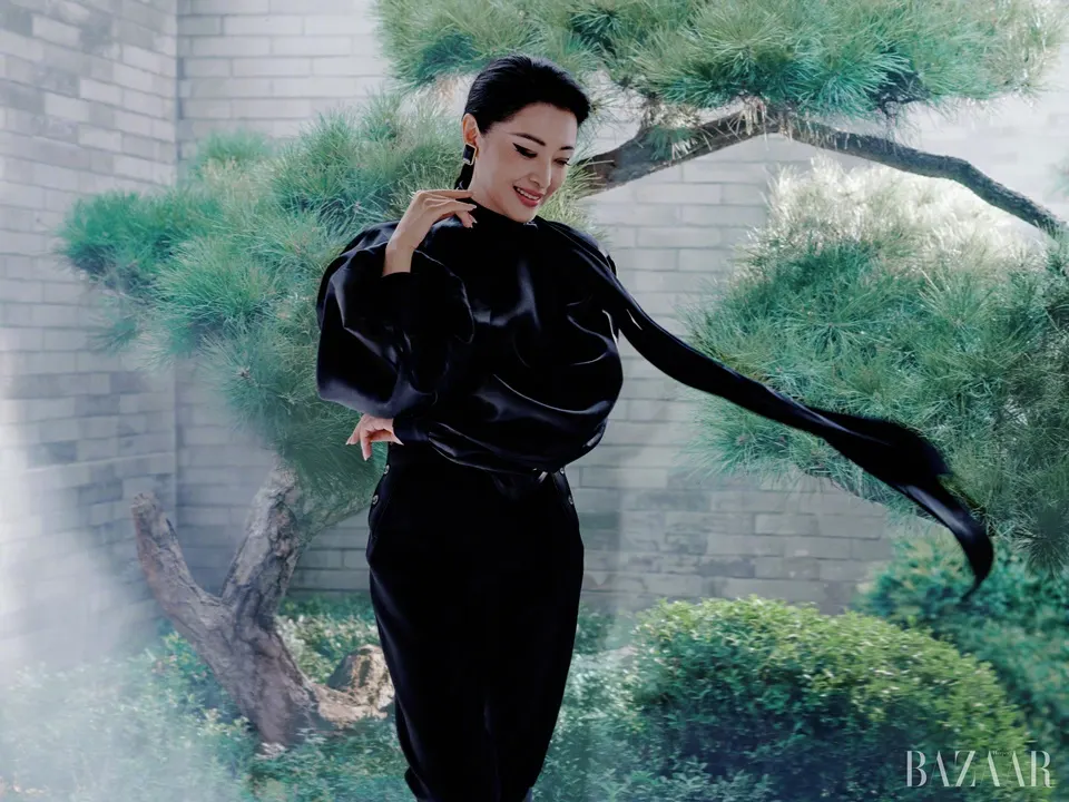 Zhou Tao @ Harper's BAZAAR China October 2025