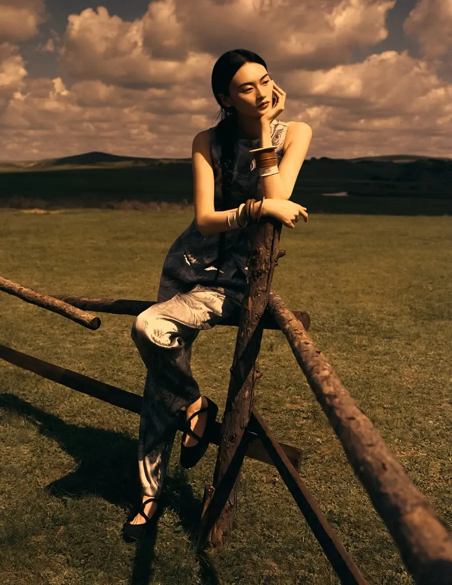 He Cong @ Harper's BAZAAR China October 2025