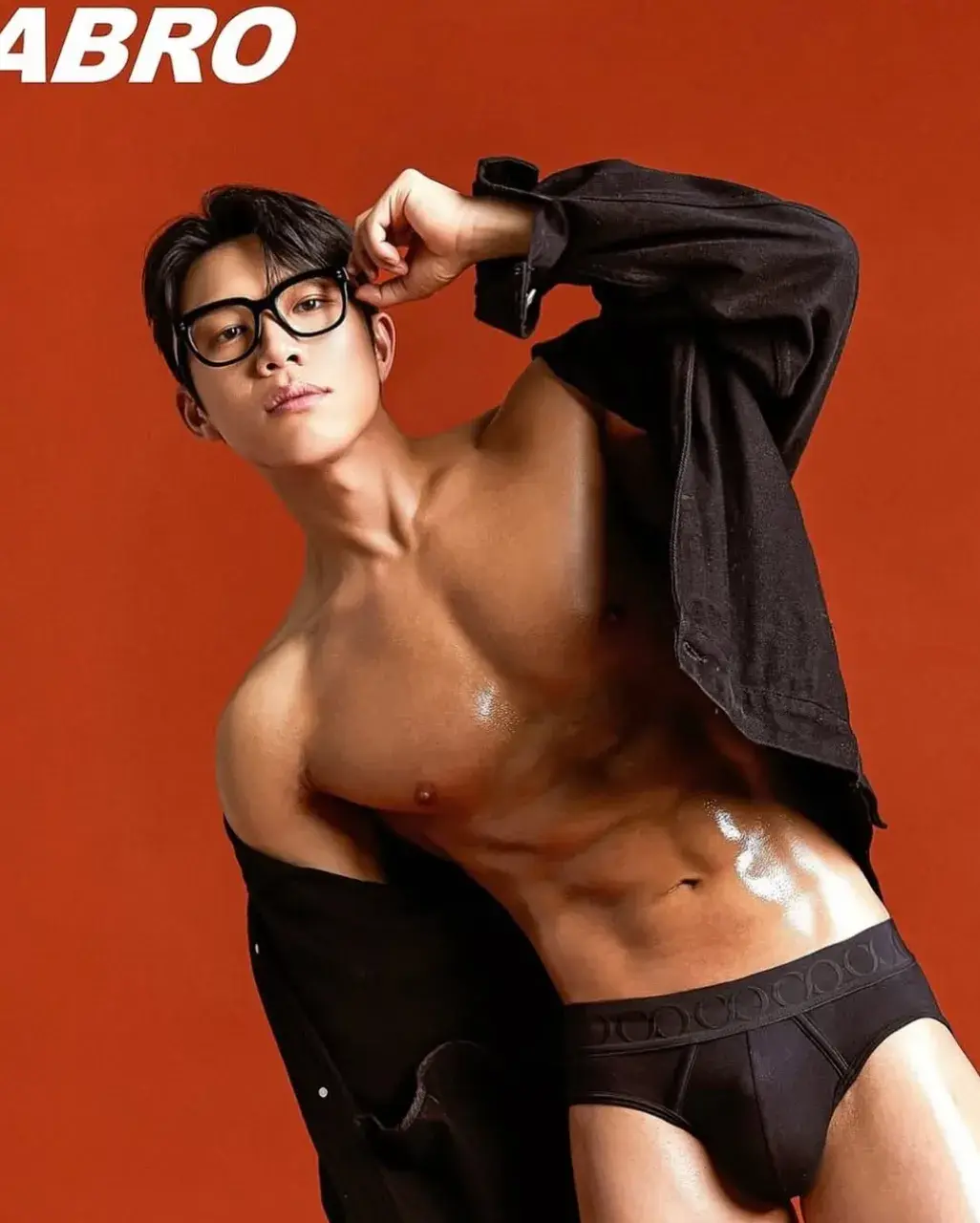 หนุ่มเกาหลีงานดี มีวาร์ป ( IG : dragonjju )