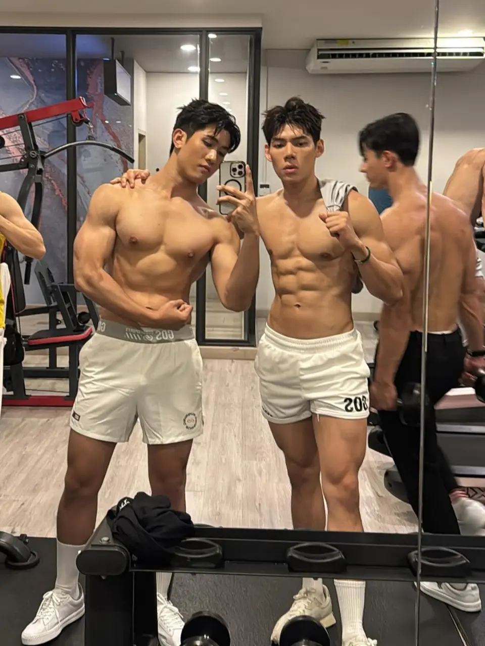 Cool GUY : Phacharaphon Suksamran