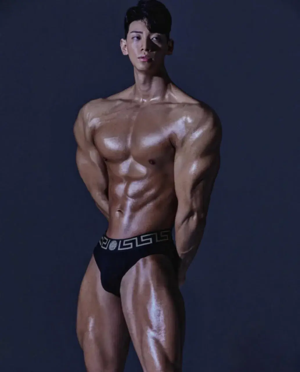 หนุ่มเกาหลีงานดี มีวาร์ป ( IG : 1212.180woo )