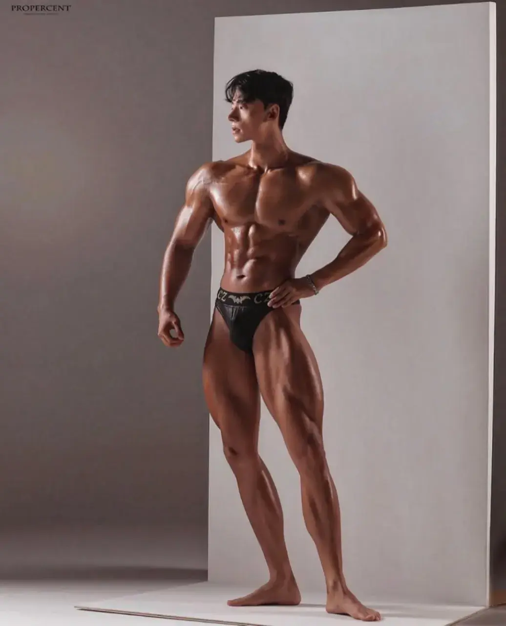 หนุ่มเกาหลีงานดี มีวาร์ป ( IG : 1212.180woo )