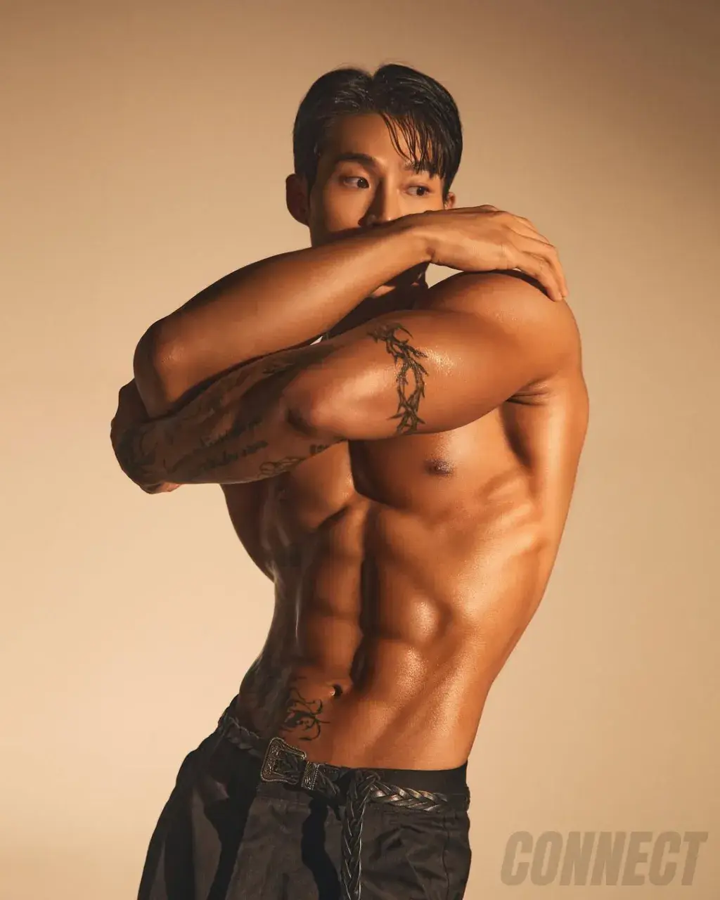 หนุ่มเกาหลีงานดี มีวาร์ป ( IG : lim_yolo_ )