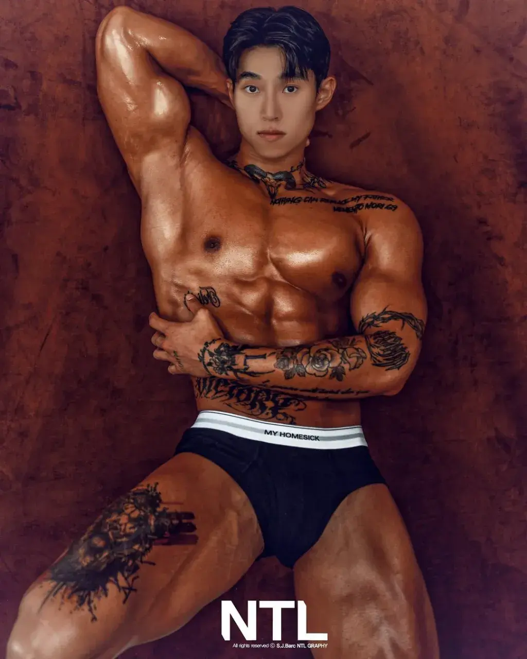 หนุ่มเกาหลีงานดี มีวาร์ป ( IG : lim_yolo_ )