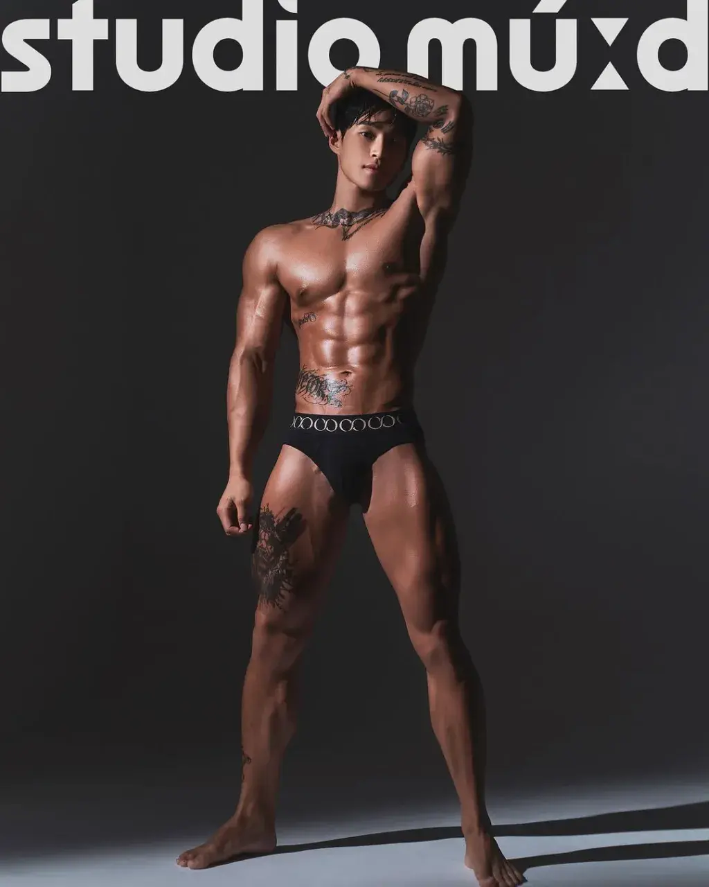 หนุ่มเกาหลีงานดี มีวาร์ป ( IG : lim_yolo_ )