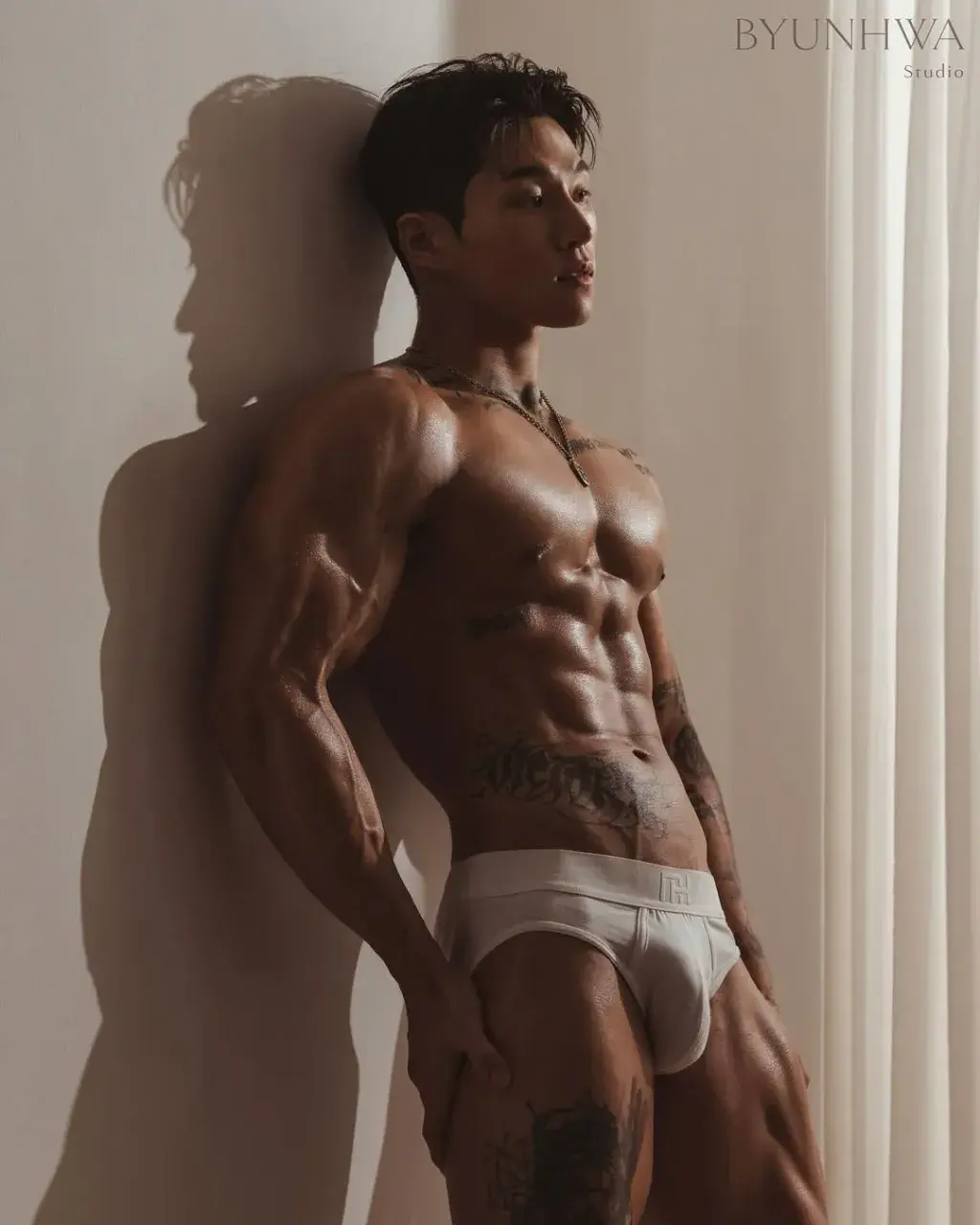 หนุ่มเกาหลีงานดี มีวาร์ป ( IG : lim_yolo_ )