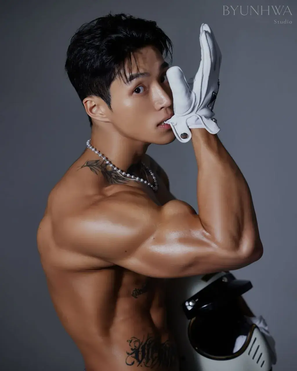 หนุ่มเกาหลีงานดี มีวาร์ป ( IG : lim_yolo_ )