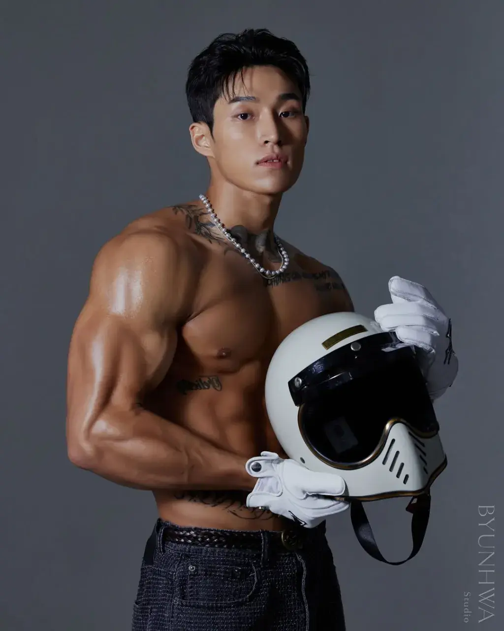 หนุ่มเกาหลีงานดี มีวาร์ป ( IG : lim_yolo_ )