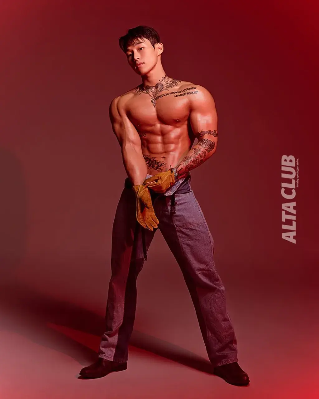 หนุ่มเกาหลีงานดี มีวาร์ป ( IG : lim_yolo_ )