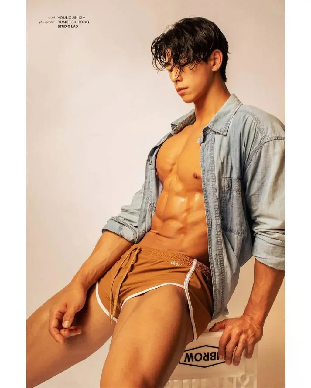 หนุ่มเกาหลีงานดี มีวาร์ป ( IG : o_manfit )