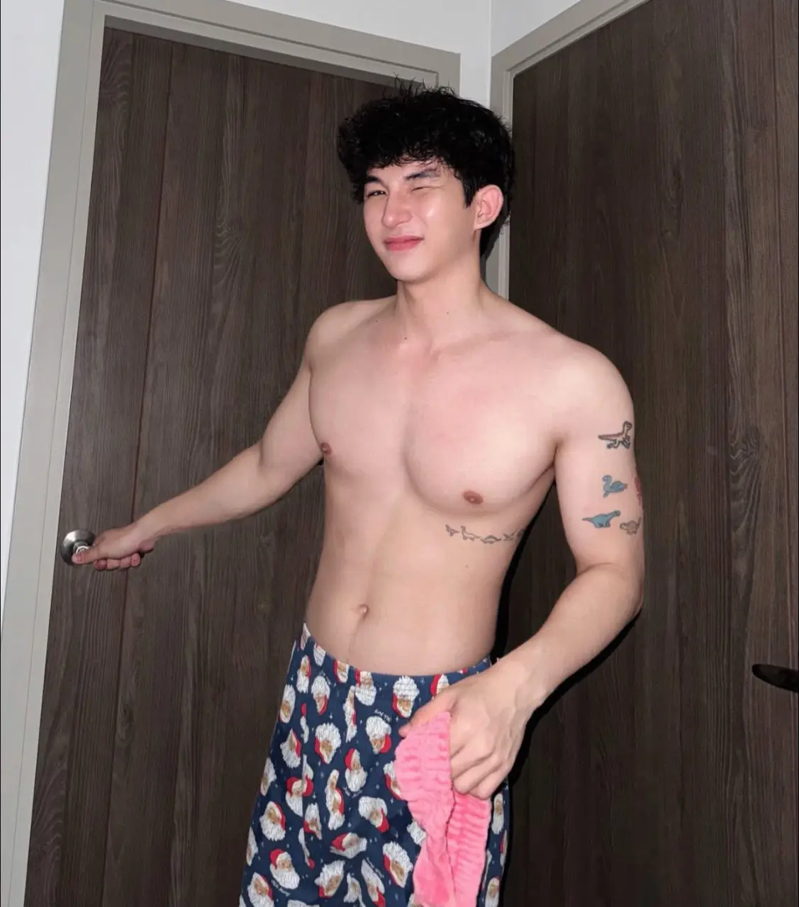 ถอดโชว์เรือนร่าง 2945