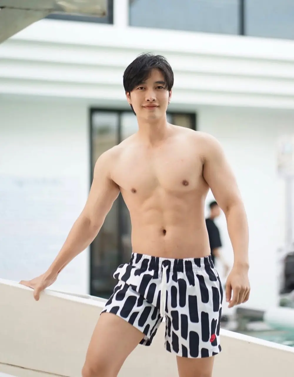 ถอดโชว์เรือนร่าง 2945